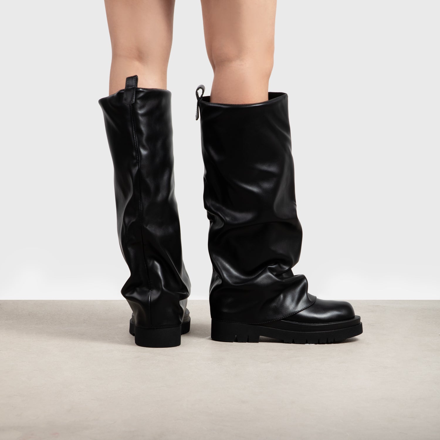RAID Alinni Knee High Boot in Black - Image 5