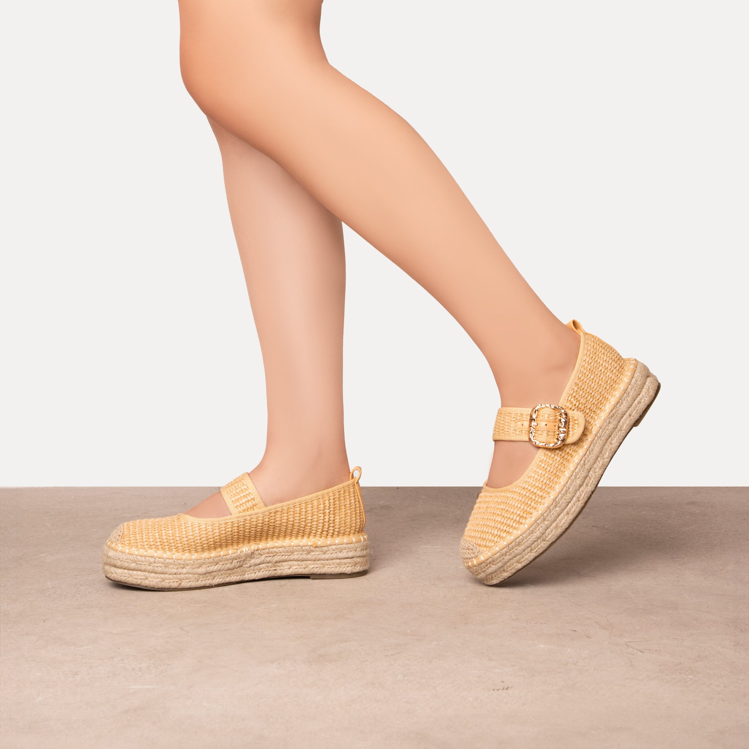 RAID Tisca Flatform Sandals in Nude Raffia - Image 5